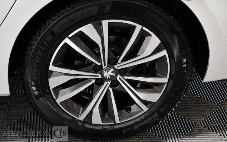 PEUGEOT 508 1.5 BLUEHDI 130 ALLURE EAT BLANC FK-094-LZ