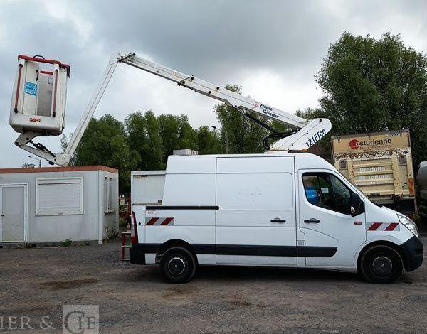 RENAULT MASTER NACELLE FRANCE ELEVATEUR 12 M 1147 HEURES  DIESEL – 151102 KMS – AN 2019 BLANC FK-669-GF