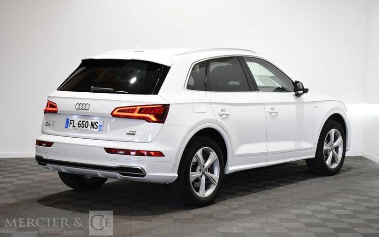 AUDI Q5 2,0 TDI 190CH QUATTRO DESIGN PACK S-LINE BLANC FL-650-NS