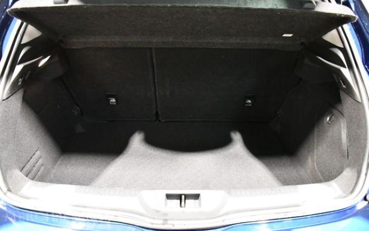 RENAULT MEGANE BUSINESS INTENS TCE 140 FAP BLEU FN-250-FH
