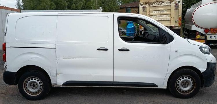 PEUGEOT EXPERT 3 VUL STANDARD 2.0 BLUE HDi 16V FOURGON MOYEN S&S 122 CV – DIESEL – BLANC FP-150-DW