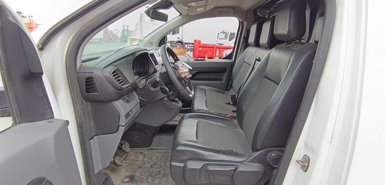 PEUGEOT EXPERT 3 VUL STANDARD 2.0 BLUE HDi 16V FOURGON MOYEN S&S 122 CV – DIESEL – BLANC FP-150-DW