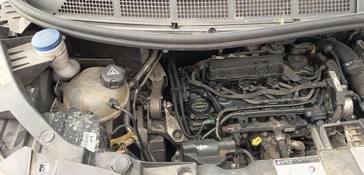 PEUGEOT EXPERT 3 VUL STANDARD 2.0 BLUE HDi 16V FOURGON MOYEN S&S 122 CV – DIESEL – BLANC FP-150-DW