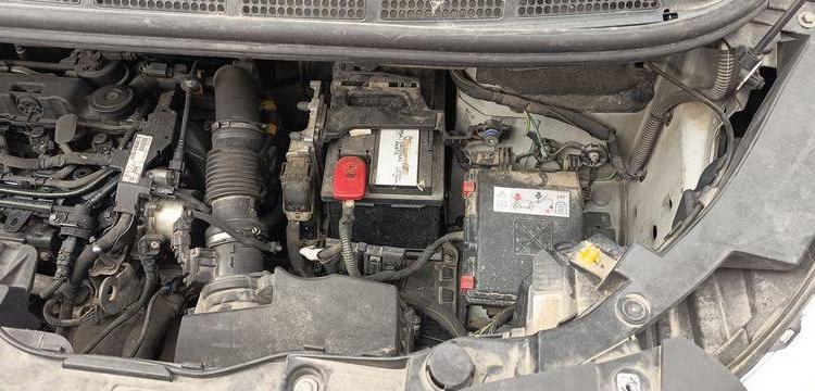 PEUGEOT EXPERT 3 VUL STANDARD 2.0 BLUE HDi 16V FOURGON MOYEN S&S 122 CV – DIESEL – BLANC FP-150-DW