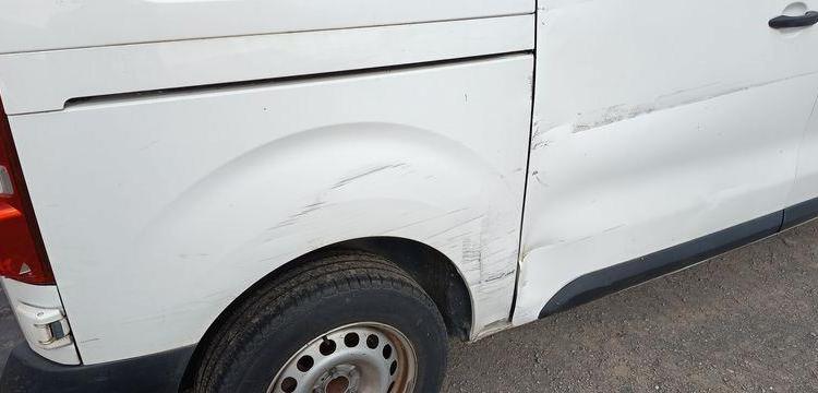 PEUGEOT EXPERT 3 VUL STANDARD 2.0 BLUE HDi 16V FOURGON MOYEN S&S 122 CV – DIESEL – BLANC FP-150-DW