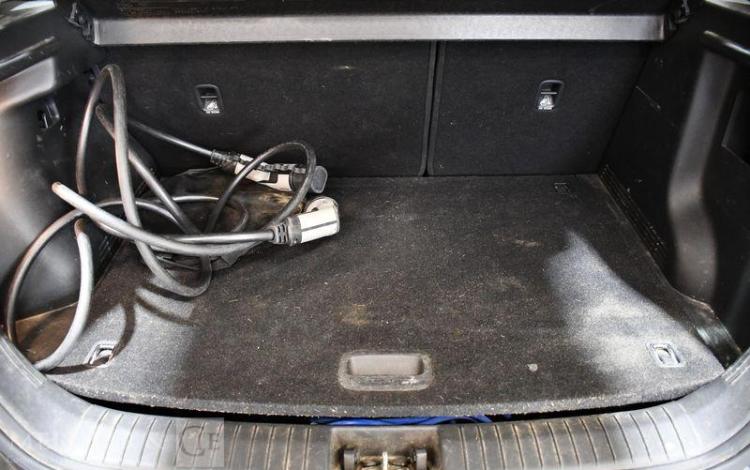 HYUNDAI KONA EVO 205  64 KWH 38 PPM INTUITIVE BVA GRIS FP-893-ZM