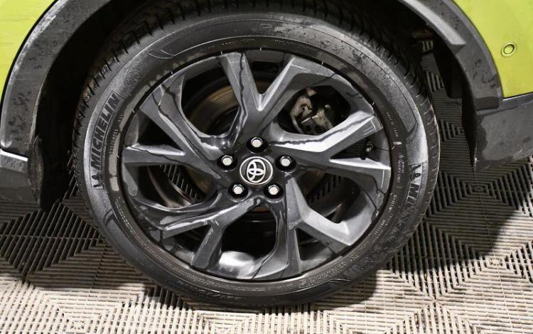 TOYOTA C-HR 98 VVT-I JBL EDITION VERT FQ-638-CH