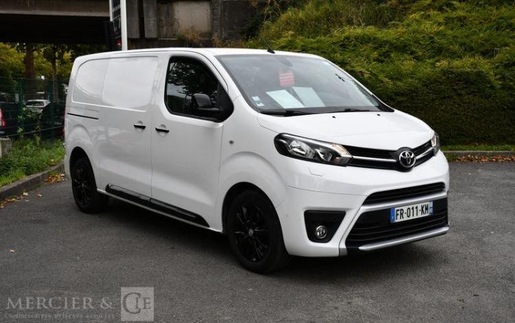 TOYOTA PROACE MEDIUM 2,0 180CH D-4D BVA8 BLACK EDITION BLANC FR-011-KM