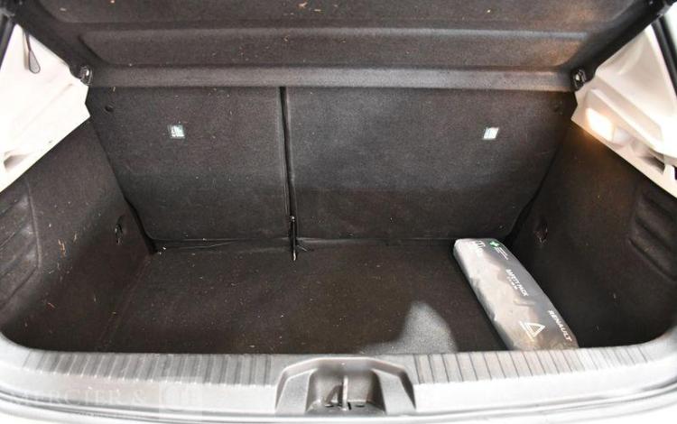 RENAULT CLIO BUSINESS BLUE DCI 85 BLANC FR-312-KD