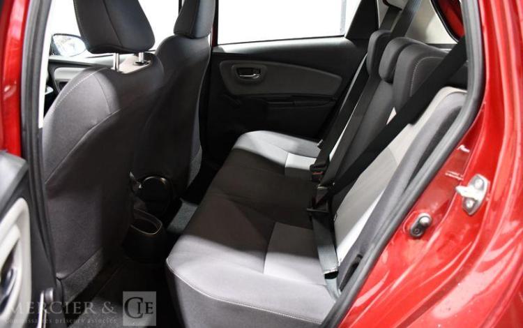 TOYOTA YARIS VVT-i 70CH FRANCE CONNECT 5P ROUGE FR-975-RK