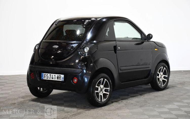 MICROCAR DUE 0,5 10 INITIALE PROGRESS BVA NOIR FS-741-WR