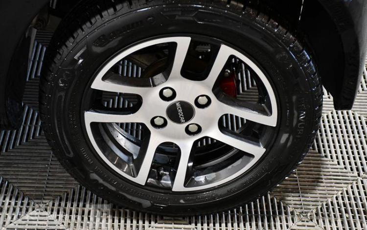 MICROCAR DUE 0,5 10 INITIALE PROGRESS BVA NOIR FS-741-WR