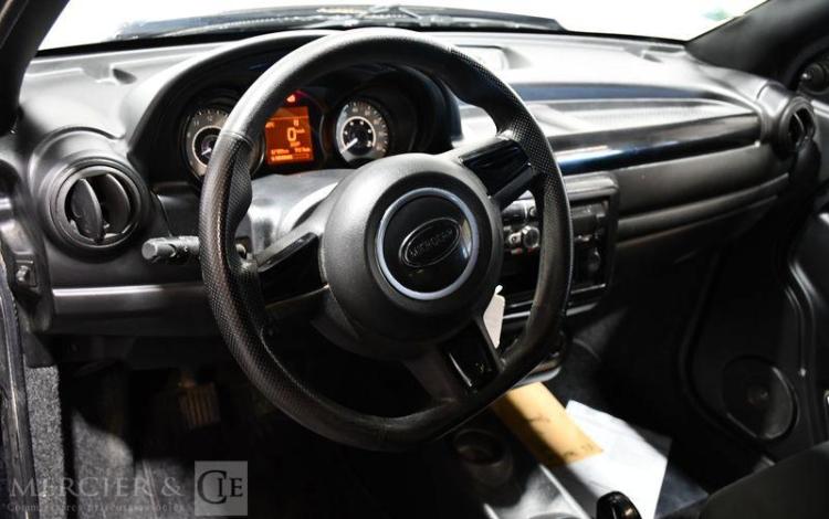 MICROCAR DUE 0,5 10 INITIALE PROGRESS BVA NOIR FS-741-WR