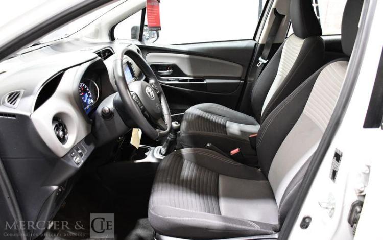 TOYOTA YARIS 1.0 VVTI 70 ULTIMATE BLANC FS-751-BY