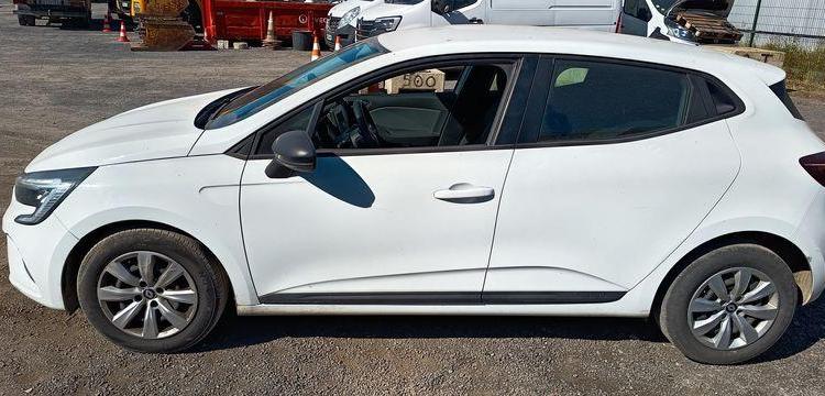 RENAULT CLIO 5 5 PORTES 1.5 DCI DPF S&S 85 CV – DIESEL – 94426 KMS – ANNEE 2020 BLANC FT-308-VZ