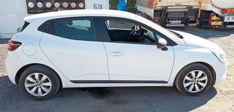 RENAULT CLIO 5 5 PORTES 1.5 DCI DPF S&S 85 CV – DIESEL – 94426 KMS – ANNEE 2020 BLANC FT-308-VZ