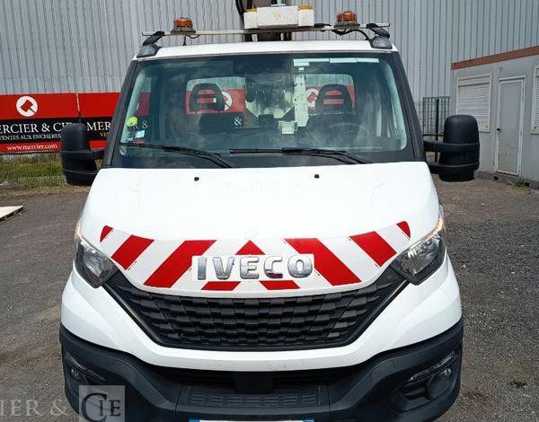 IVECO DAILY 35S14 NACELLE FRANCE ELEVATEUR 141TLE – 12 METRES – DIESEL – 500 HEURES BLANC FT-331-NQ