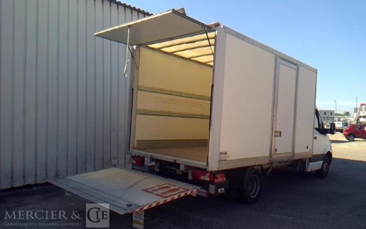 MERCEDES SPRINTER 516 CHASSIS CAB 43 CAISSE HAYON BLANC FW-153-FE