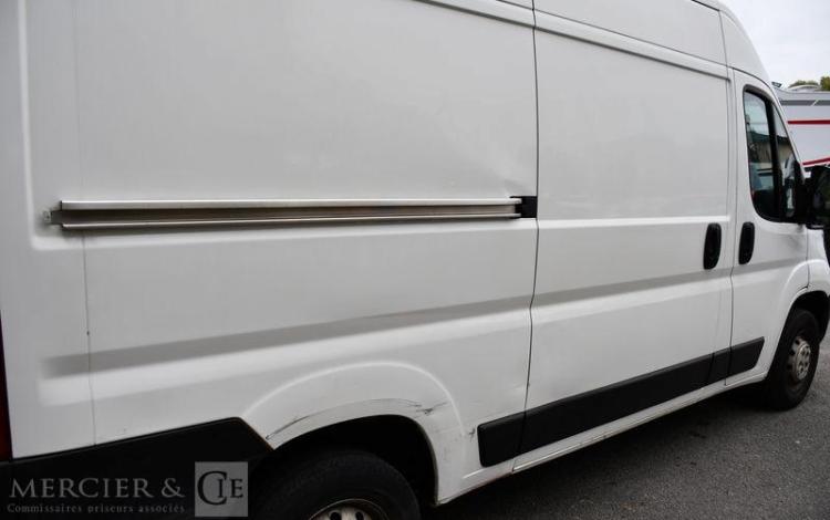 PEUGEOT BOXER 330 2,2 HDI BLANC FW-399-EX