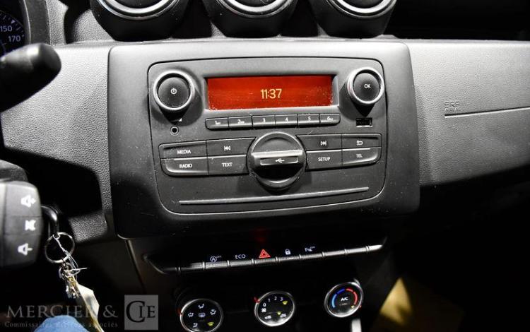 DACIA DUSTER CONFORT ECO-G 100 4X2 BLANC FW-568-CG