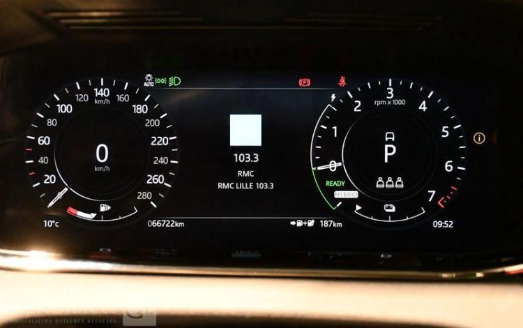 LAND ROVER EVOQUE P 300 ER-DSE 4MBA NOIR FY-064-DF