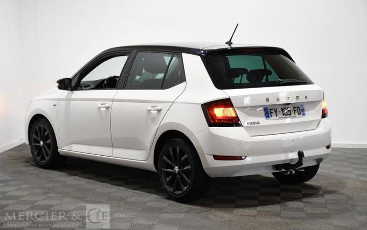 SKODA FABIA 1,0 MPI 60CH CLEVER BVM5 5P BLANC FY-105-FD