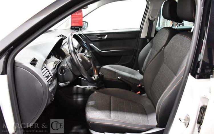 SKODA FABIA 1,0 MPI 60CH CLEVER BVM5 5P BLANC FY-105-FD