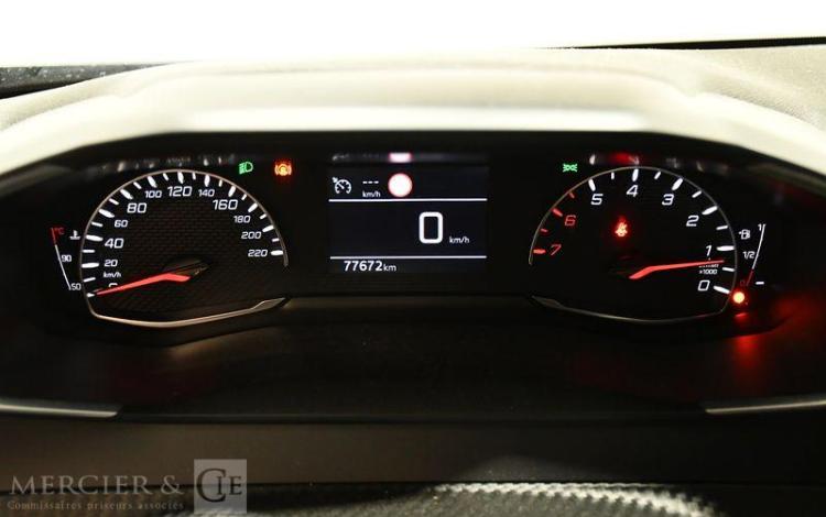 PEUGEOT 2008 ALLURE PURE TECH 130 S&S GRIS FY-237-YW