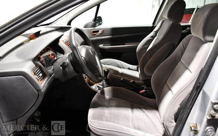 PEUGEOT 307  FZ-613-XJ