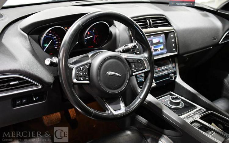 JAGUAR F-PACE 2.0 D 180CH PRESTIGE AWD BVA GRIS FZ-919-HZ