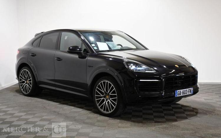 PORSCHE CAYENNE COUPE 3,0 e-HYBRID NOIR GA-603-FN