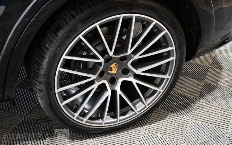 PORSCHE CAYENNE COUPE 3,0 e-HYBRID NOIR GA-603-FN