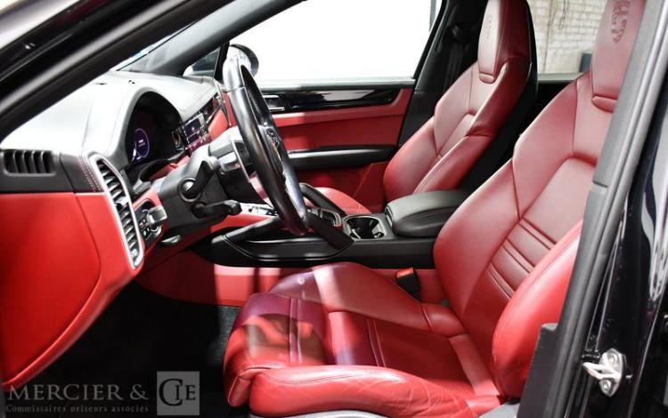 PORSCHE CAYENNE COUPE 3,0 e-HYBRID NOIR GA-603-FN