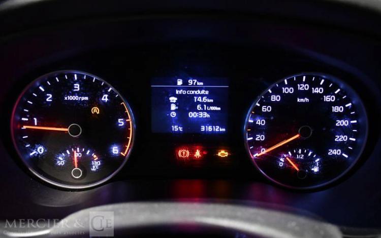 KIA SPORTAGE 1.6 CRDI 135 48VOLT MOTION GRIS GB-040-FK
