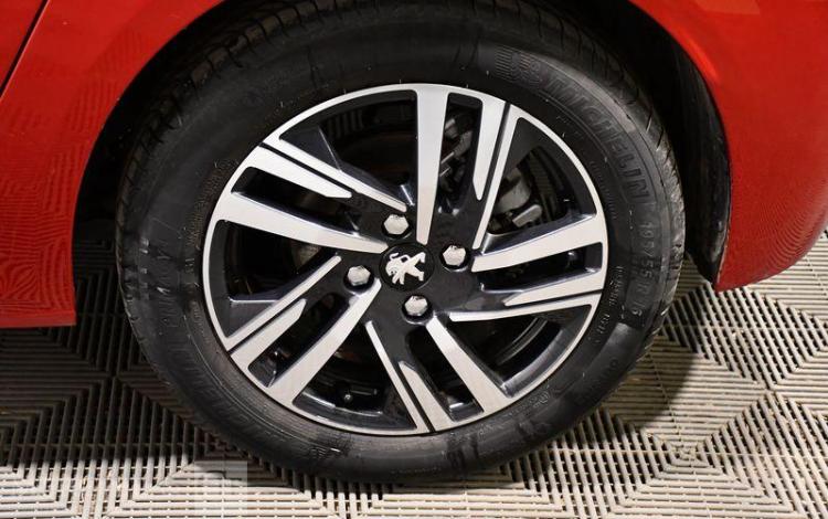 PEUGEOT 208 ALLURE PURE TECH 100 S&S ROUGE GB-453-AX