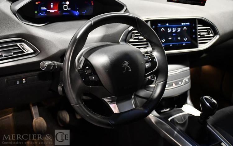 PEUGEOT 308 BLUEHDI 130CH ALLURE PACK S&S BVM6 5P BLEU GB-560-VF