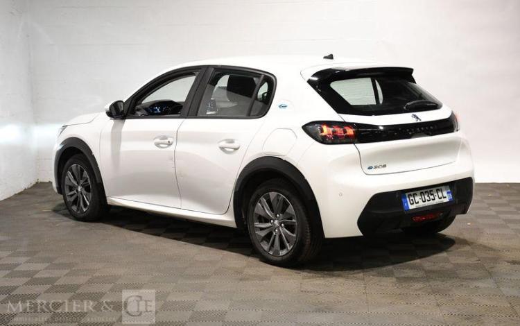 PEUGEOT e-208 SOCIETE 135 50KWH BUSINESS ACTIVE BLANC GC-035-CL