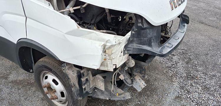 IVECO DAILY 6 CHASSIS CABINE PHASE 3 35C16 3,0D 16V 160CV AVEC CAISSE ET HAYON DIESEL BLANC GC-161-HL