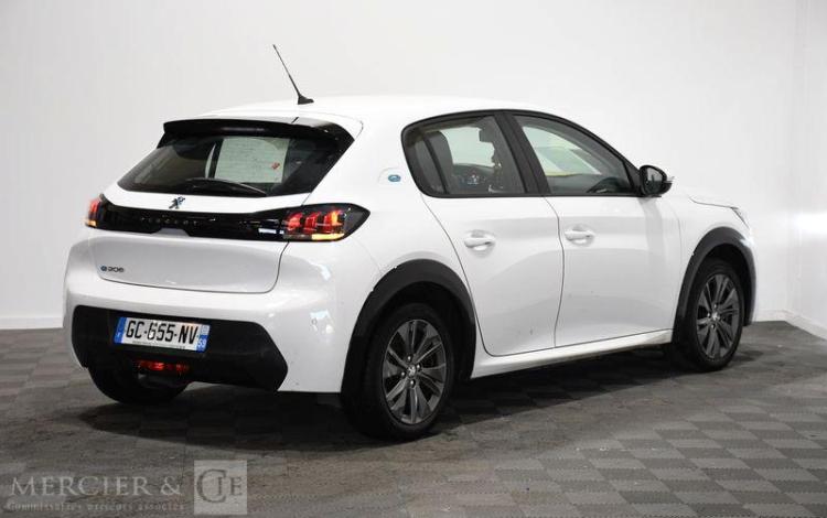 PEUGEOT E-208 STE ACTIVE BUSINESS R 136CH BLANC GC-655-NV