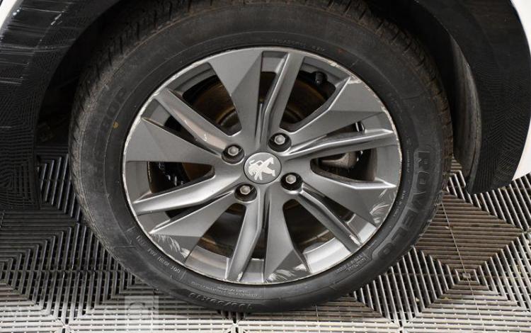 PEUGEOT E-208 STE ACTIVE BUSINESS R 136CH BLANC GC-794-NV
