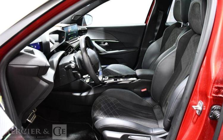 PEUGEOT 2008 1,5 BLUEHDI 130 S&S ROUGE GD-020-DM