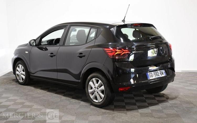 DACIA SANDERO ESSENTIEL ECO-G 100 NOIR GD-592-BW