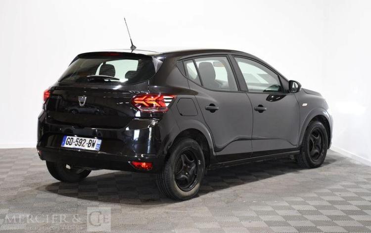 DACIA SANDERO ESSENTIEL ECO-G 100 NOIR GD-592-BW