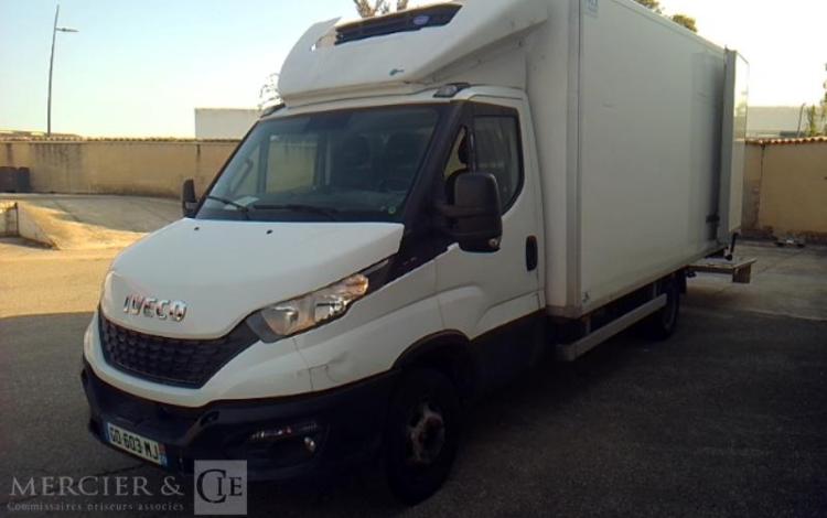 IVECO 35-160 CAISSE HAYON FRIGO BLANC GD-603-MJ