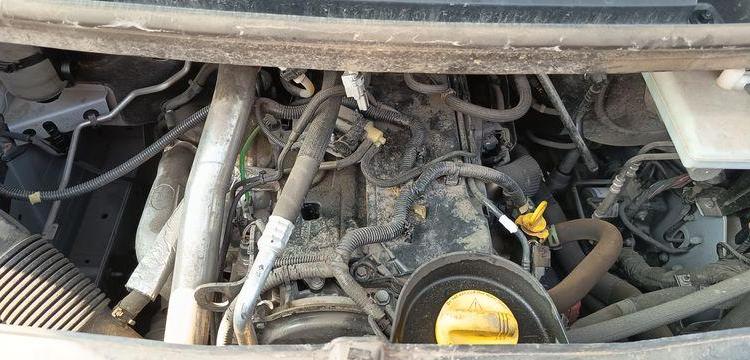 RENAULT MASTER R3500RJ 2,3 DCI 16V 165CV BENNE AVEC COFFRE ACIER DIESEL – 64896 KMS – BLANC GD-865-TA