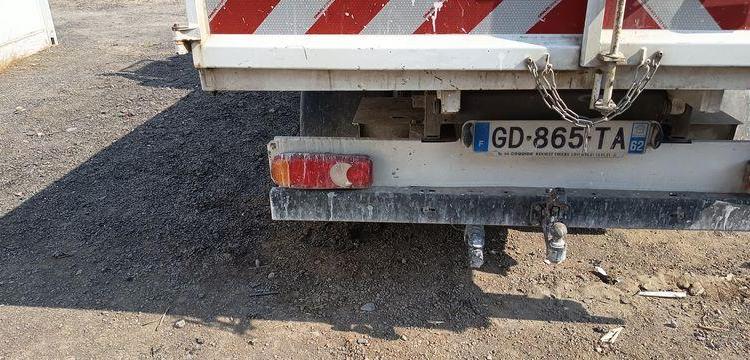 RENAULT MASTER R3500RJ 2,3 DCI 16V 165CV BENNE AVEC COFFRE ACIER DIESEL – 64896 KMS – BLANC GD-865-TA