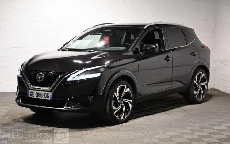 NISSAN QASHQAI 1,3 TEKNA + NOIR GE-088-DG