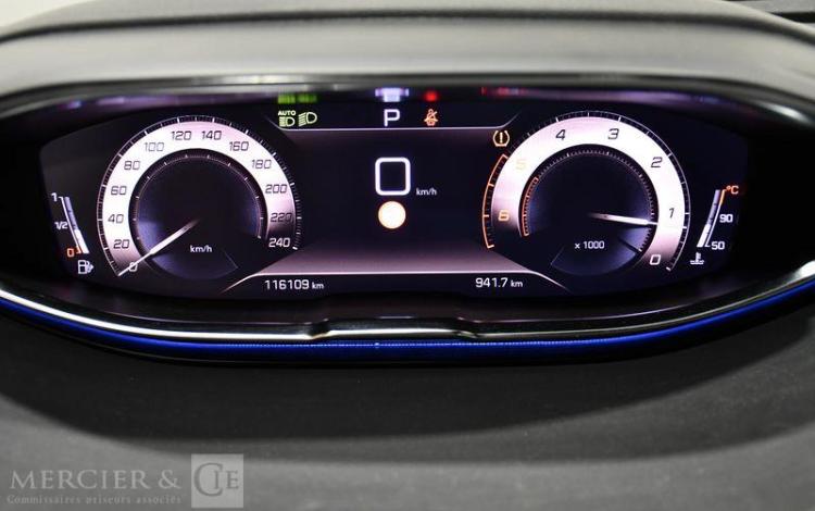 PEUGEOT 5008 GT PACK BLUEHDI NOIR GE-488-JC