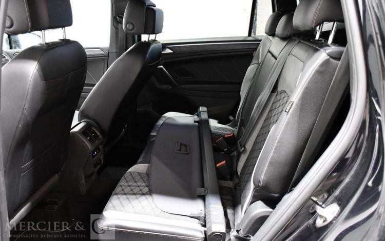 VOLKSWAGEN TIGUAN R-LINE 2,0 TDI NOIR GE-568-LY