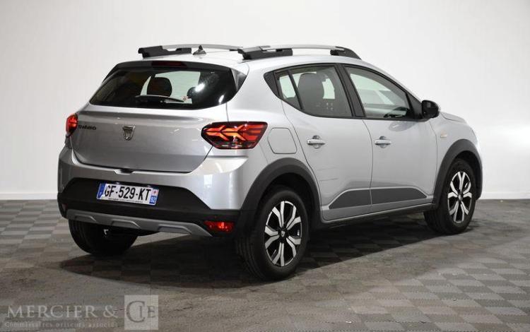 DACIA SANDERO STEPWAY 1.0 TCE 90 CONFORT GRIS GF-529-KT